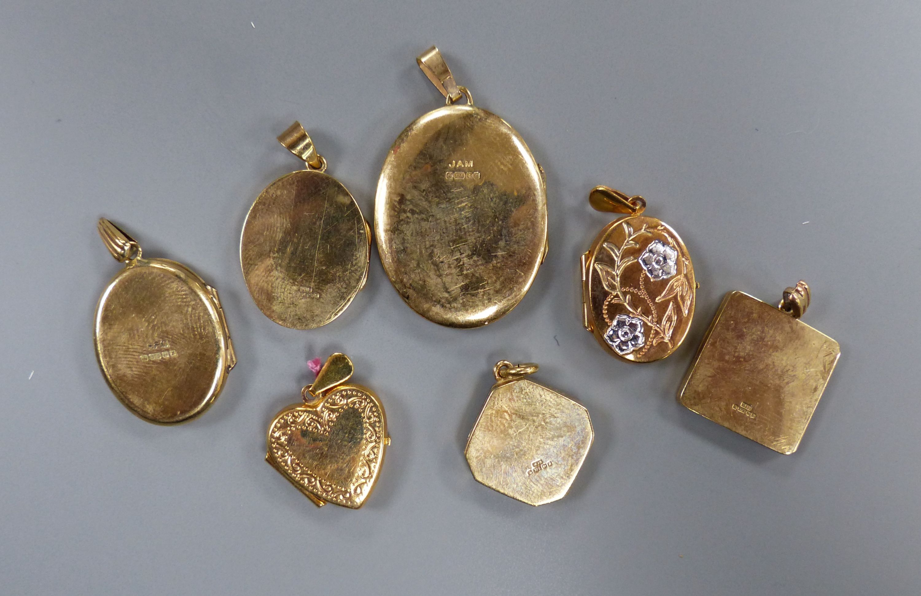 Seven assorted modern 9ct gold lockets, largest 32mm,